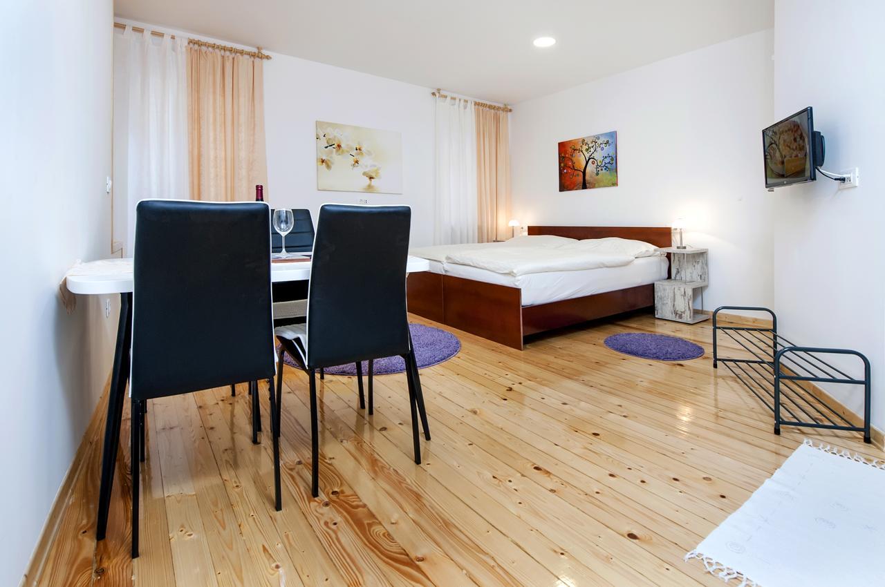 La Svalba Rooms & Studios Rovinj Dış mekan fotoğraf